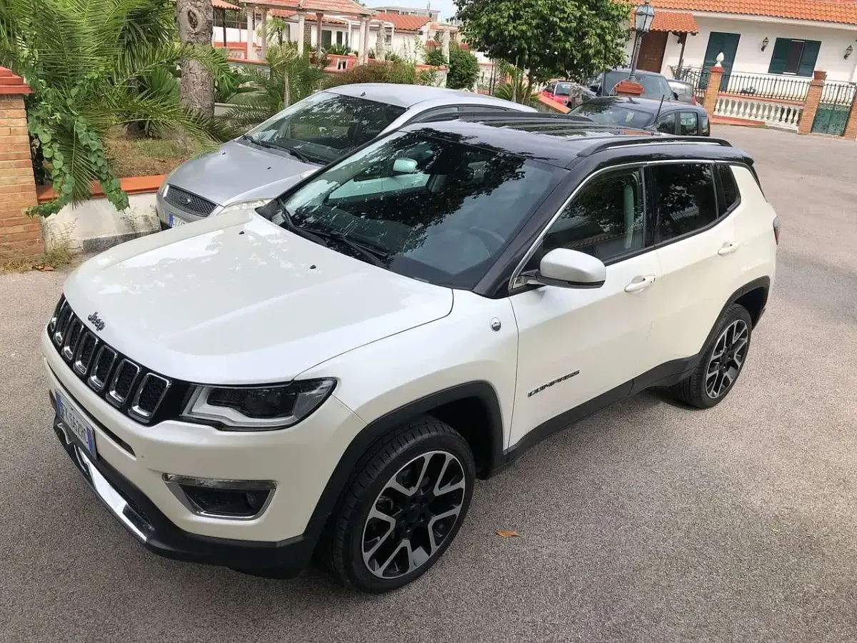 Usata Jeep Compass Opening Edition 140 CV (102 kW) 2017 Bianco SUV