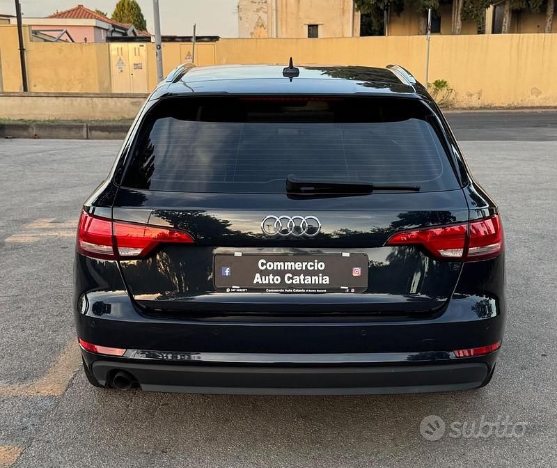 Usata Audi A4 Business 150 CV (110 kW) 2018 Blu Station wagon