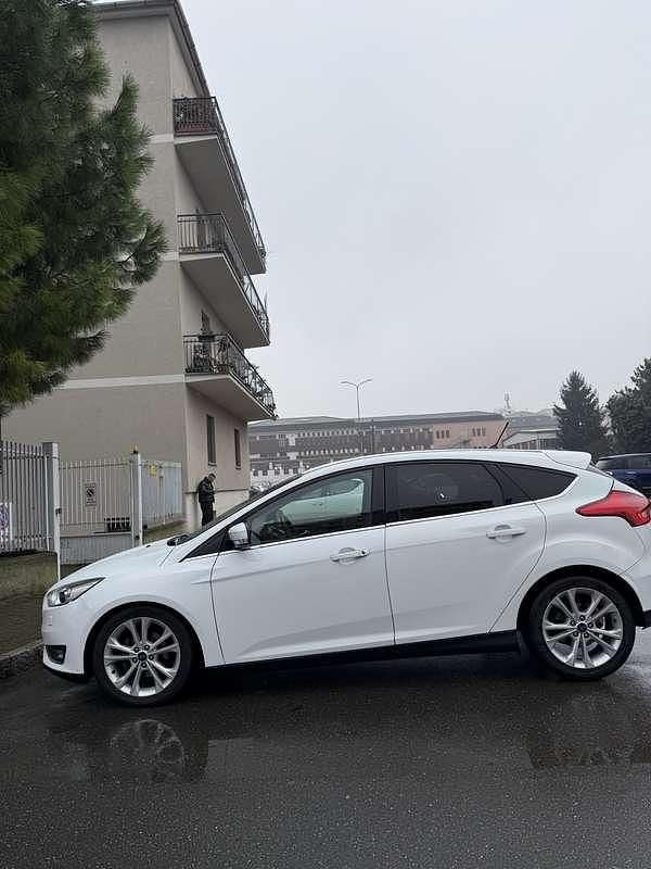 Usata Ford Focus Titanium S 120 CV (88 kW) 2017 Berlina
