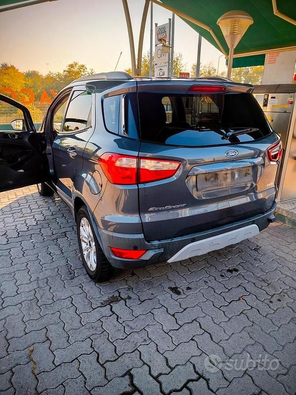 Grigio Usata 2017 Ford Ecosport Sport SUV | 9500 € (Ottimo prezzo) - Immagine 1/4