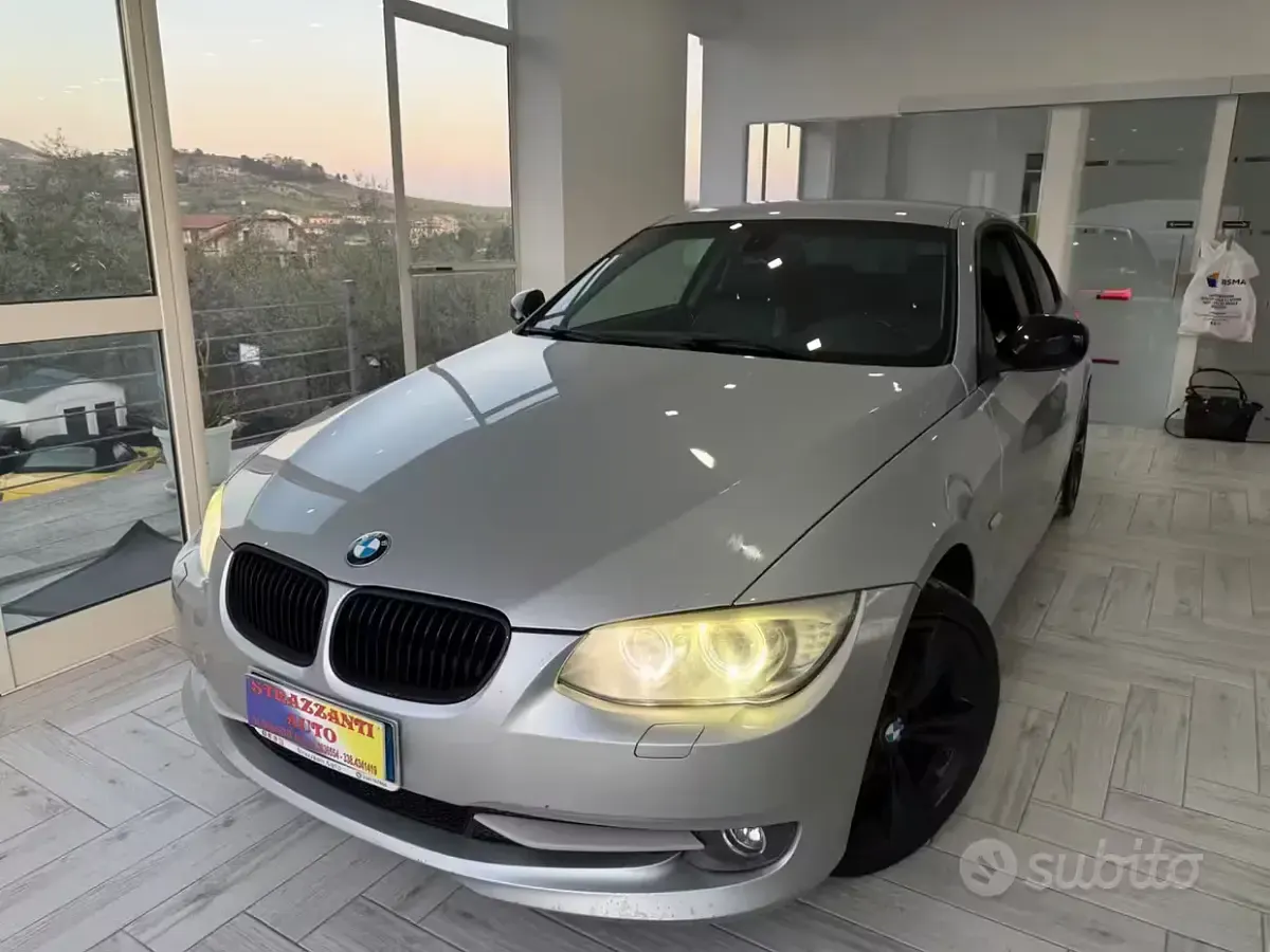 Usata BMW 320 Sport Line 184 CV (135 kW) 2011 Coupé