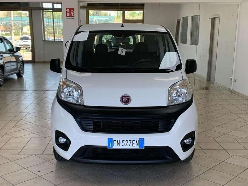 Usata Fiat Qubo Lounge 77 CV (56 kW) 2018 Bianco Monovolume