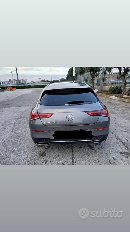 Usata Mercedes CLA200 150 CV (110 kW) 2023 Grigio Coupé