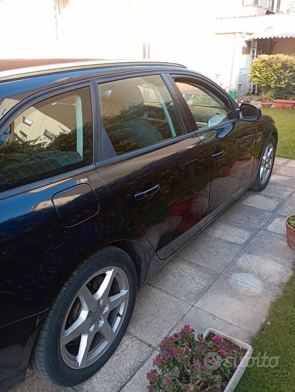 Usata Audi A4 143 CV (105 kW) 2010 Blu Station wagon