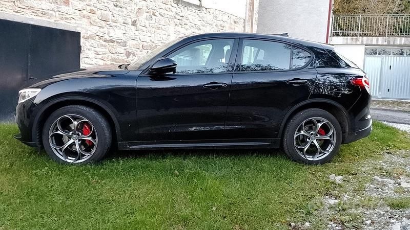 Usata Alfa Romeo Stelvio 180 CV (132 kW) 2017 SUV