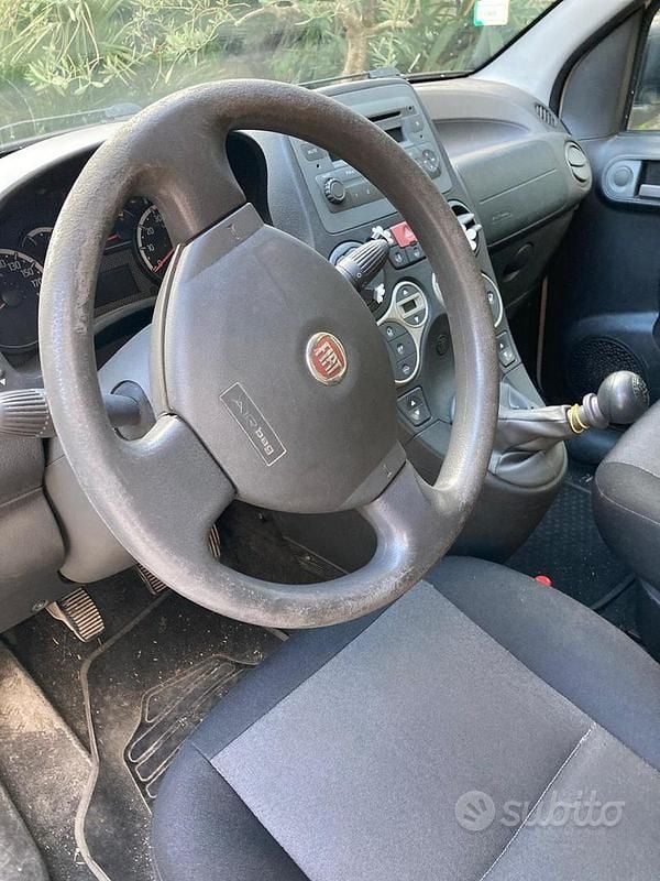 Begagnad Fiat Panda 4x4 69 HK (50 kW) 2011 Vit Halvkombi