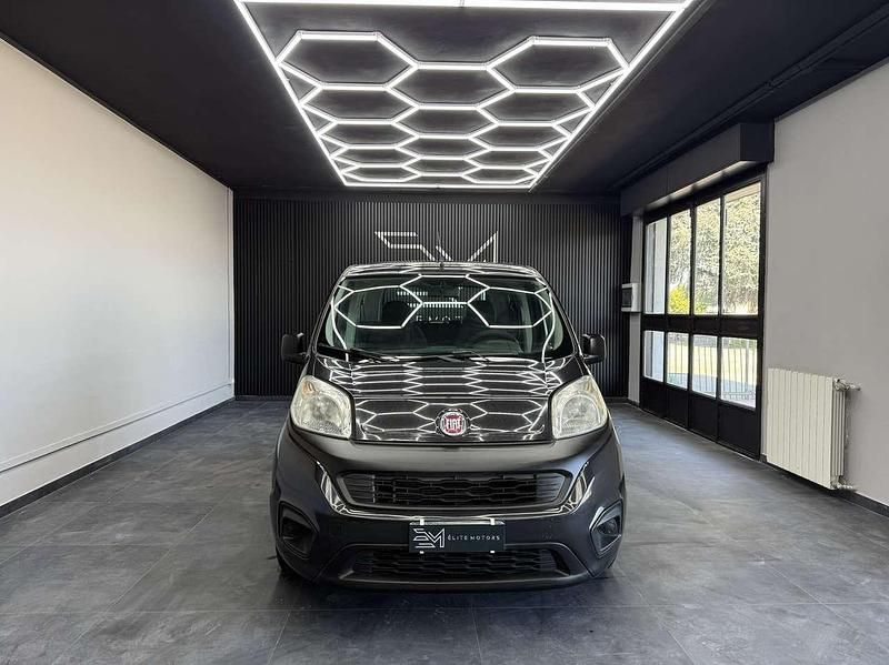 Begagnad Fiat Qubo Lounge 80 HK (58 kW) 2017 Svart Minibuss