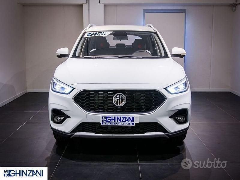 Usata MG ZS Luxury 106 CV (77 kW) 2024 Bianco SUV