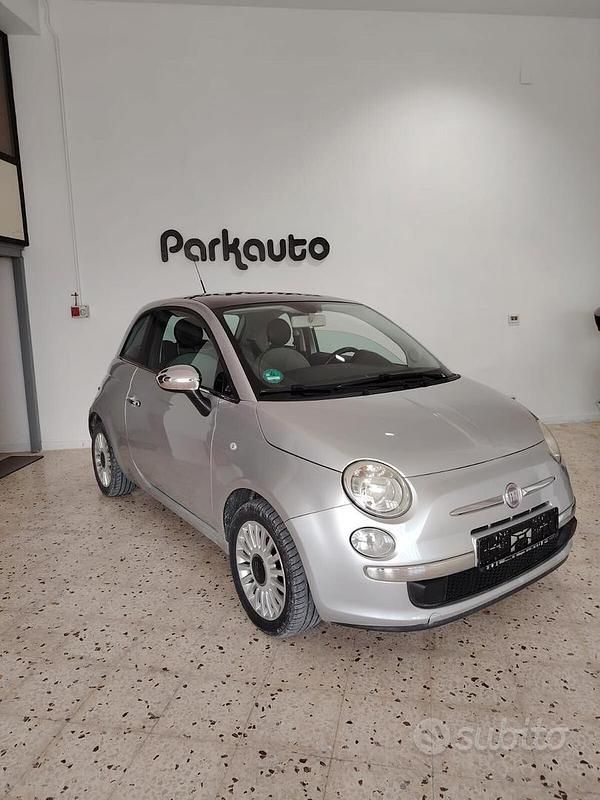 Usata Fiat 500 Lounge 69 CV (50 kW) 2012 Argento Berlina