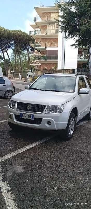 Usata Suzuki Grand Vitara 129 CV (94 kW) 2012 SUV