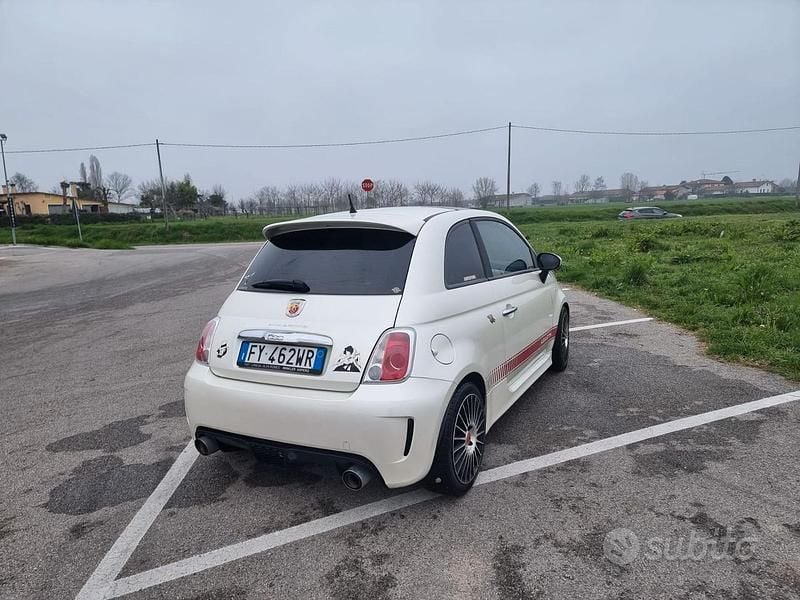 Usata Abarth 500 Esseesse 135 CV (99 kW) 2009 Bianco Utilitaria