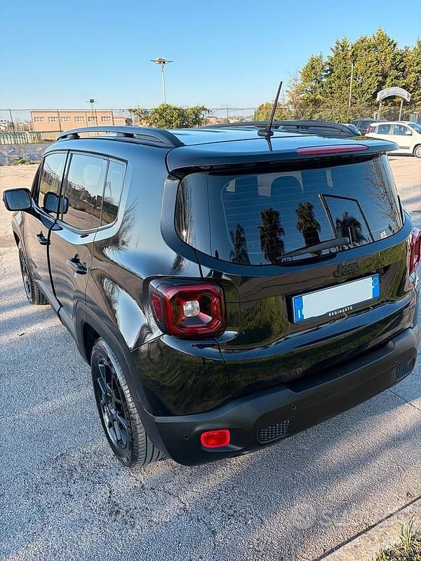 Usata Jeep Renegade 120 CV (88 kW) 2017 Nero SUV