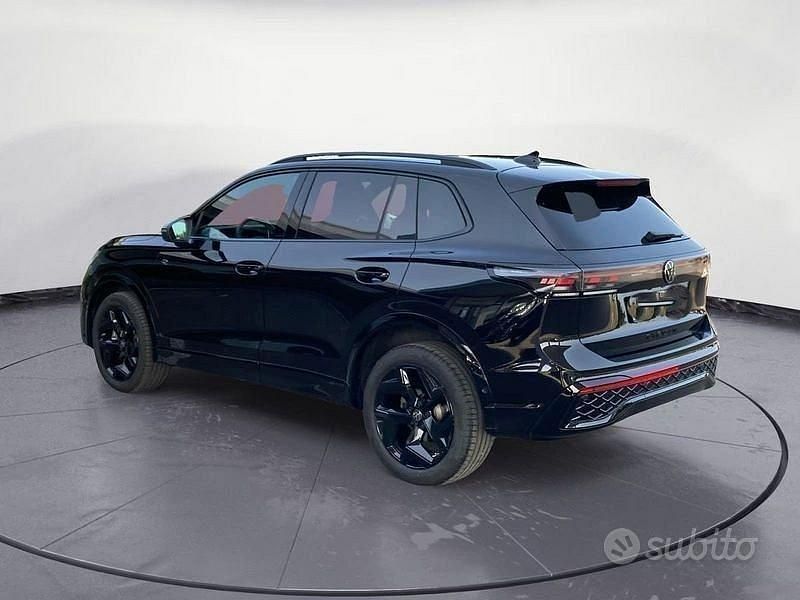 Usata VW Tiguan R-line 193 CV (141 kW) 2025 Nero SUV