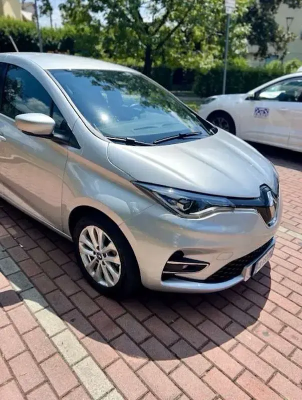 Usata Renault Zoe Zen 50 kW (69 CV) 2020 Utilitaria