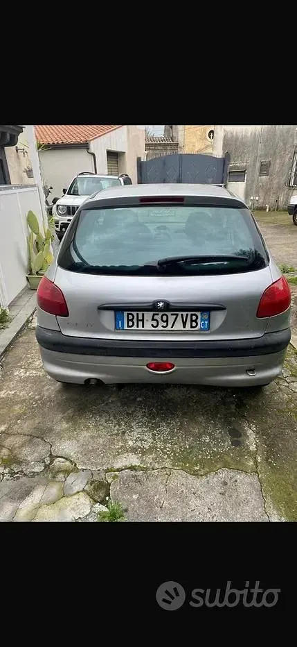 Usata Peugeot 206 60 CV (44 kW) 2000 Grigio Utilitaria