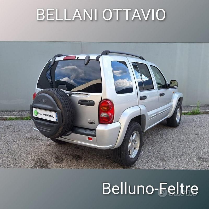 Usata Jeep Cherokee Limited 2004 Grigio SUV