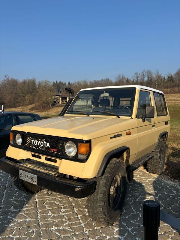 Giallo Usata 1987 Toyota Land Cruiser SUV | 11.900 € - Immagine 1/4
