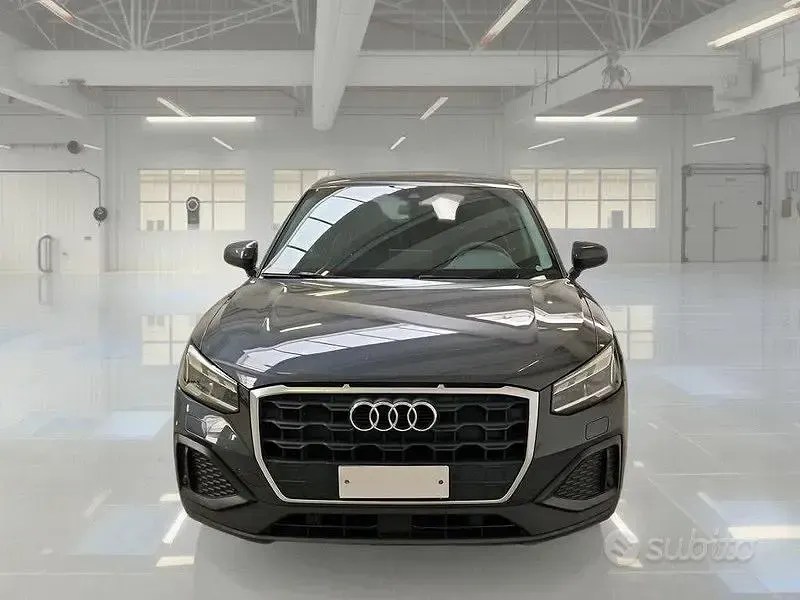 Usata Audi Q2 Business Plus 116 CV (85 kW) 2021 Grigio SUV