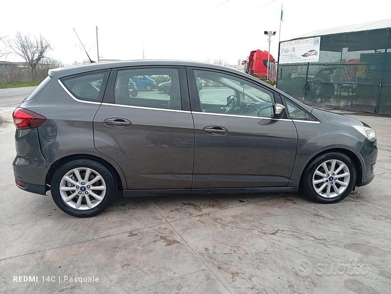 Begagnad Ford C-MAX 150 HK (110 kW) 2016 Grå Minibuss