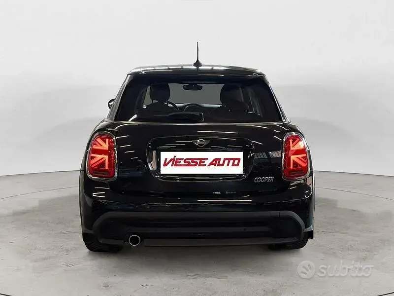 Usata Mini Cooper Classic 136 CV (100 kW) 2023 Nero Utilitaria