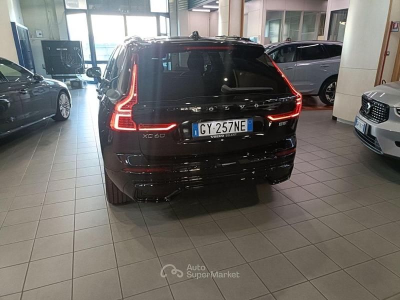 Usata Volvo XC60 Plus 250 CV (183 kW) 2025 Nero SUV