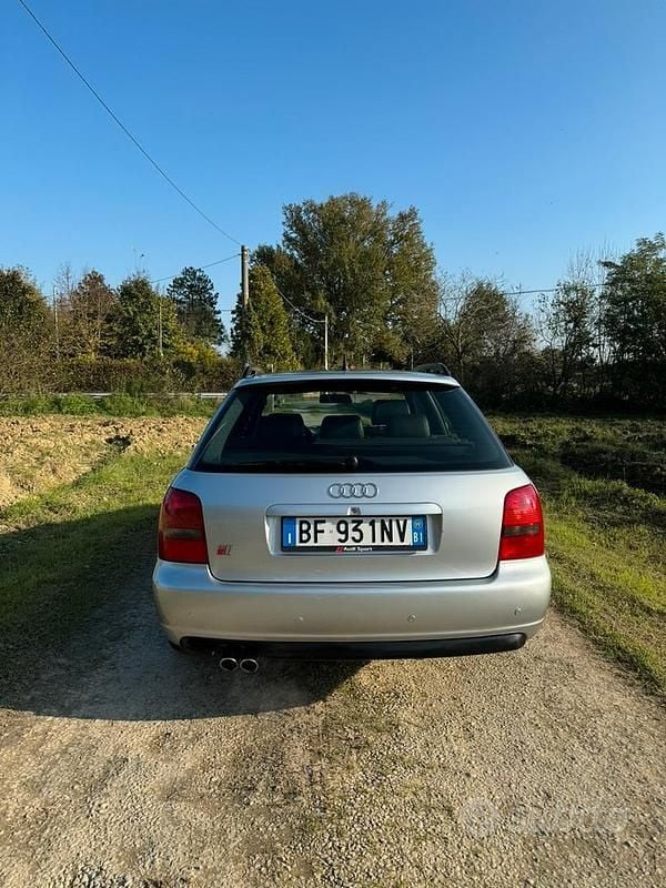 Usata Audi S4 265 CV (194 kW) 1999 Grigio Station wagon