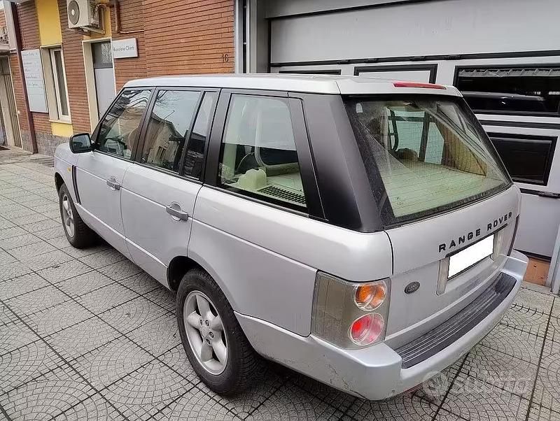Usata Land Rover Range Rover Vogue 2003 Grigio SUV