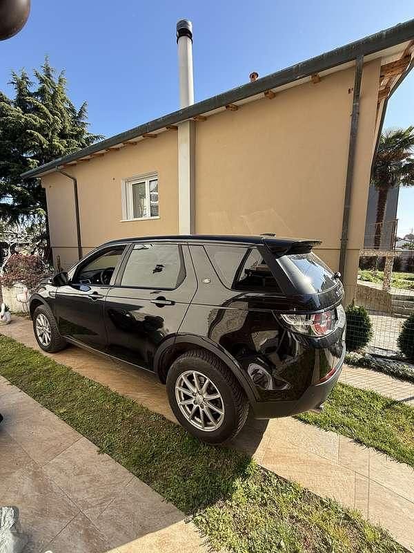Usata Land Rover Discovery Sport SE 150 CV (110 kW) 2015 Nero SUV