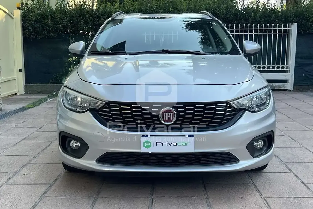Usata Fiat Tipo Business 120 CV (88 kW) 2017 Grigio Station wagon