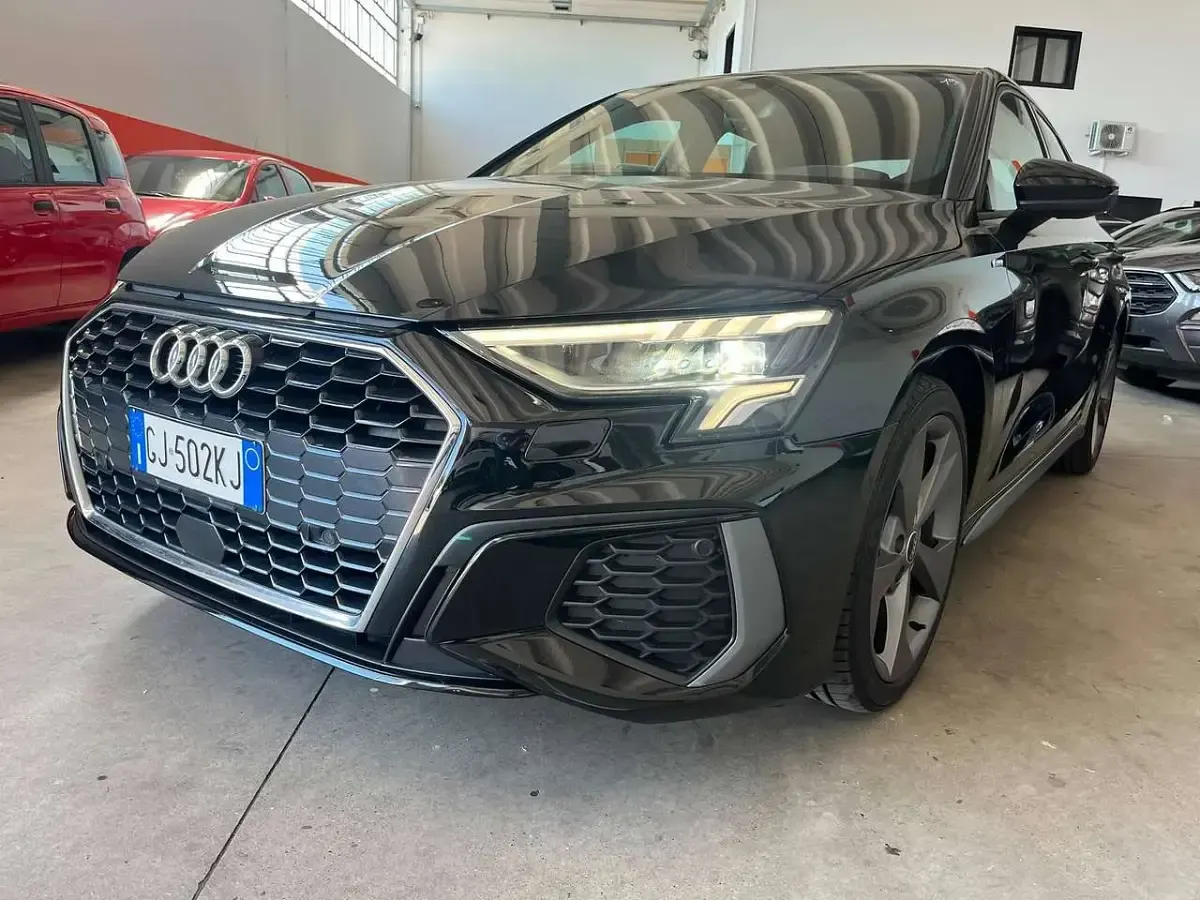 Usata Audi A3 S-Line 150 CV (110 kW) 2022 Nero Berlina