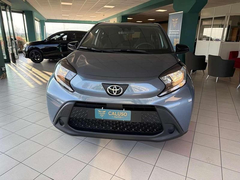 Usata Toyota Aygo X Edition 72 CV (52 kW) 2025 Grigio SUV