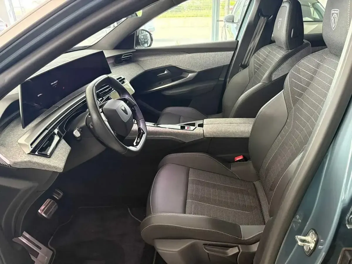 Usata Peugeot 3008 GT 195 CV (143 kW) 2025 Blu SUV
