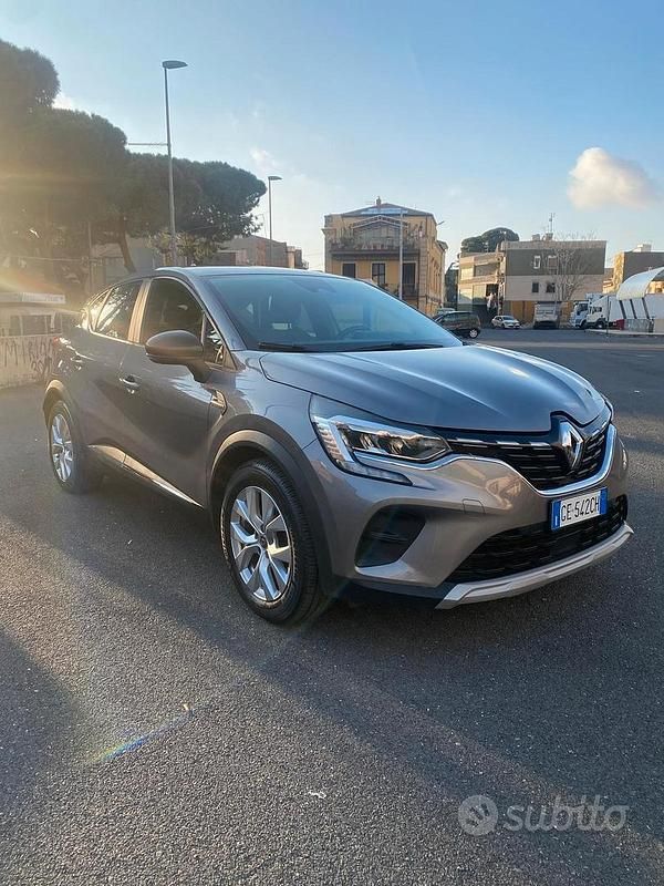 Usata Renault Captur Intens 116 CV (85 kW) 2021 Grigio SUV