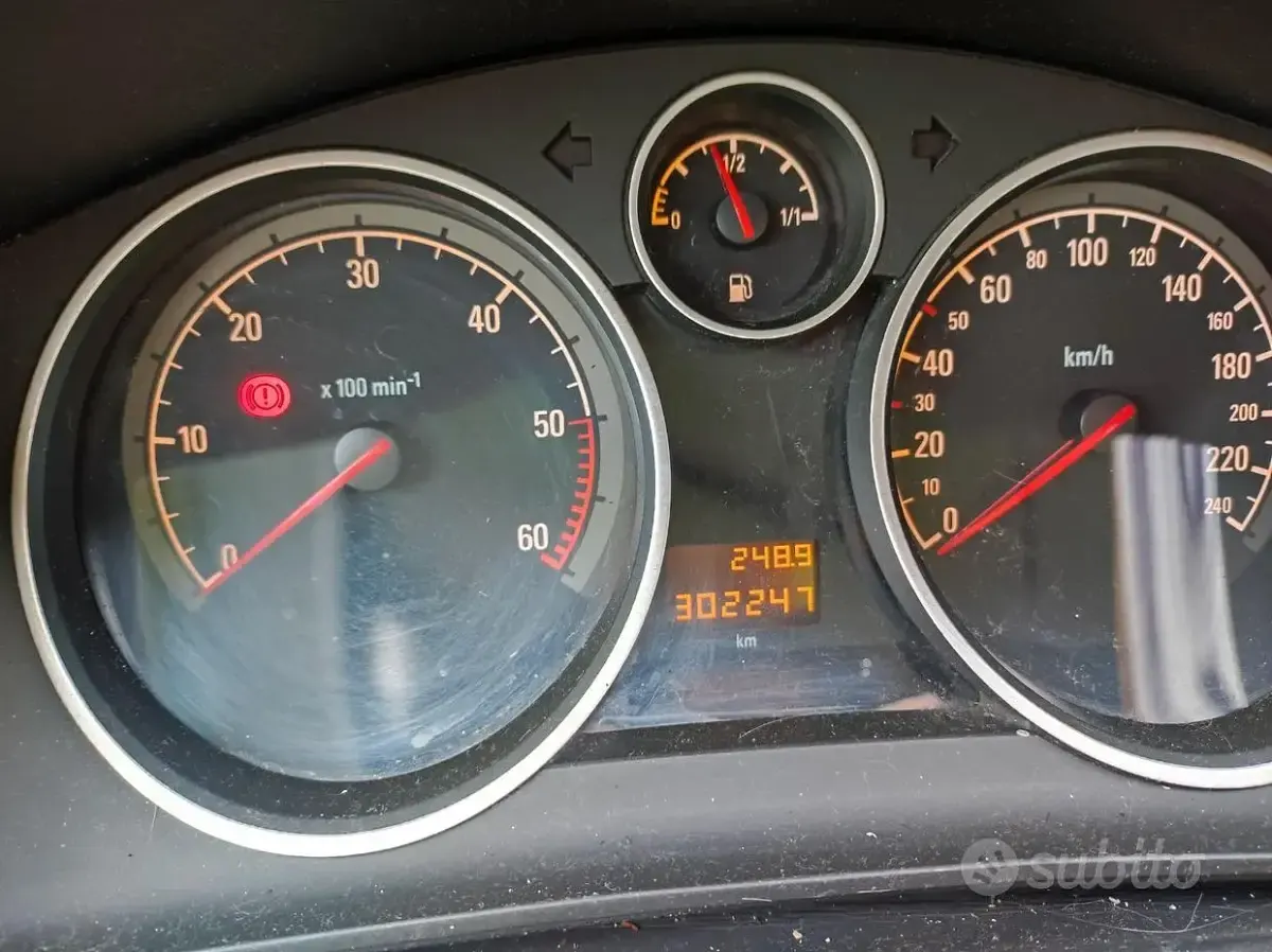 Usata Opel Corsa 67 CV (49 kW) 2008 Utilitaria