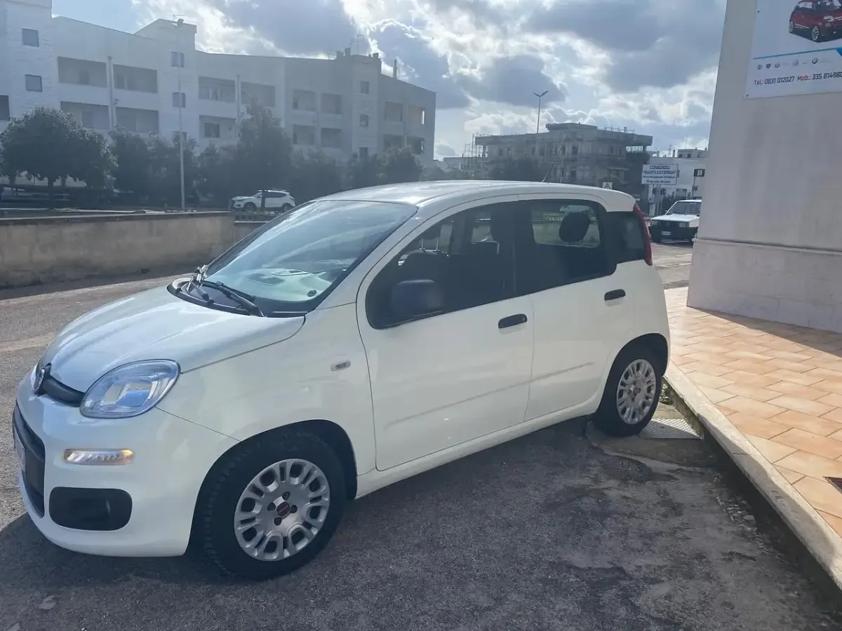 Usata Fiat Panda Lounge 95 CV (69 kW) 2018 Bianco Utilitaria