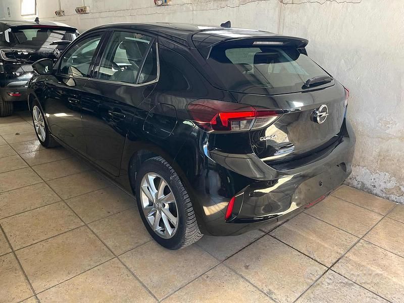 Usata Opel Corsa Elegance 75 CV (55 kW) 2021 Vari colori Utilitaria
