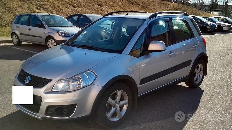 Usata Suzuki SX4 135 CV (99 kW) 2011 Grigio Berlina