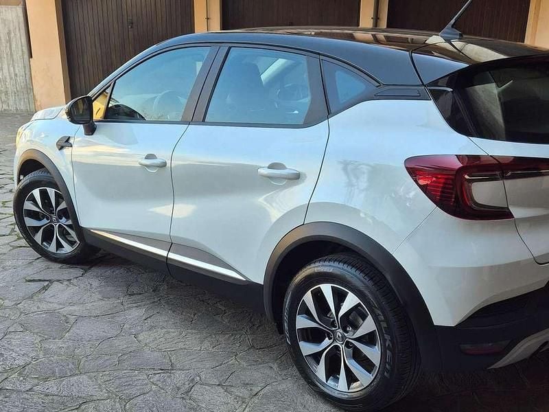 Usata Renault Captur Zen 101 CV (74 kW) 2021 Bianco SUV