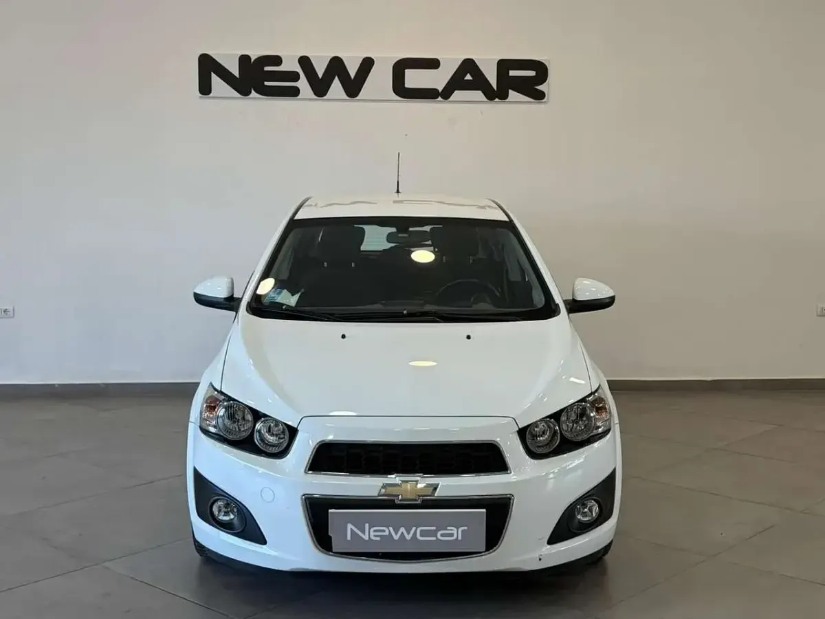 Usata Chevrolet Aveo LTZ 95 CV (69 kW) 2012 Bianco Berlina