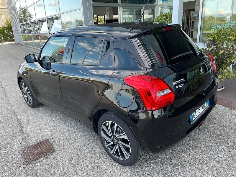 Usata Suzuki Swift 83 CV (61 kW) 2022 Nero Utilitaria