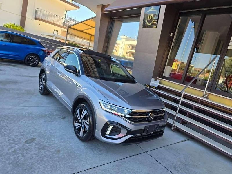 Grigio Usata 2022 VW T-Roc R-line SUV | 31.500 € (Molto cara) - Immagine 1/4