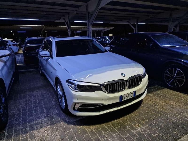 Usata BMW 520 Luxury Line 190 CV (139 kW) 2019 Bianco Station wagon