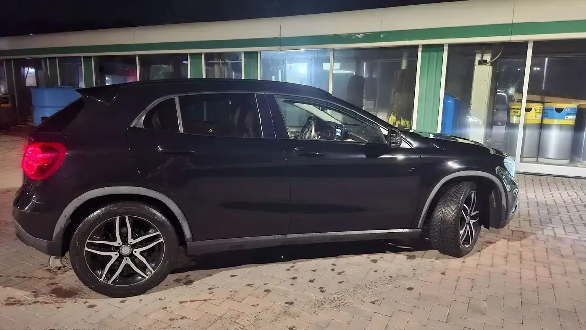 Usata Mercedes GLA200 136 CV (100 kW) 2016 SUV