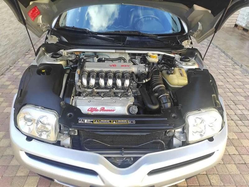 Usata Alfa Romeo GTV 220 CV (161 kW) 1999 Grigio Coupé