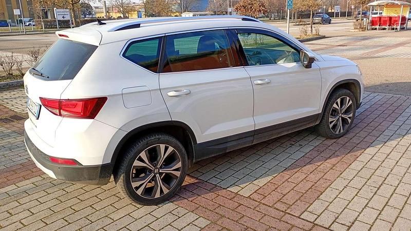 Usata Seat Ateca XCELLENCE 116 CV (85 kW) 2018 Bianco SUV