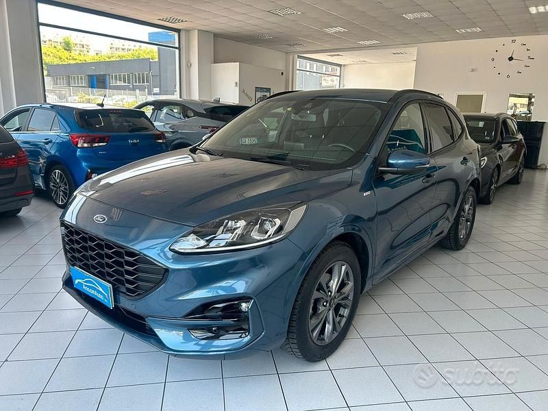 Usata Ford Kuga ST-Line 120 CV (88 kW) 2021 Blu SUV