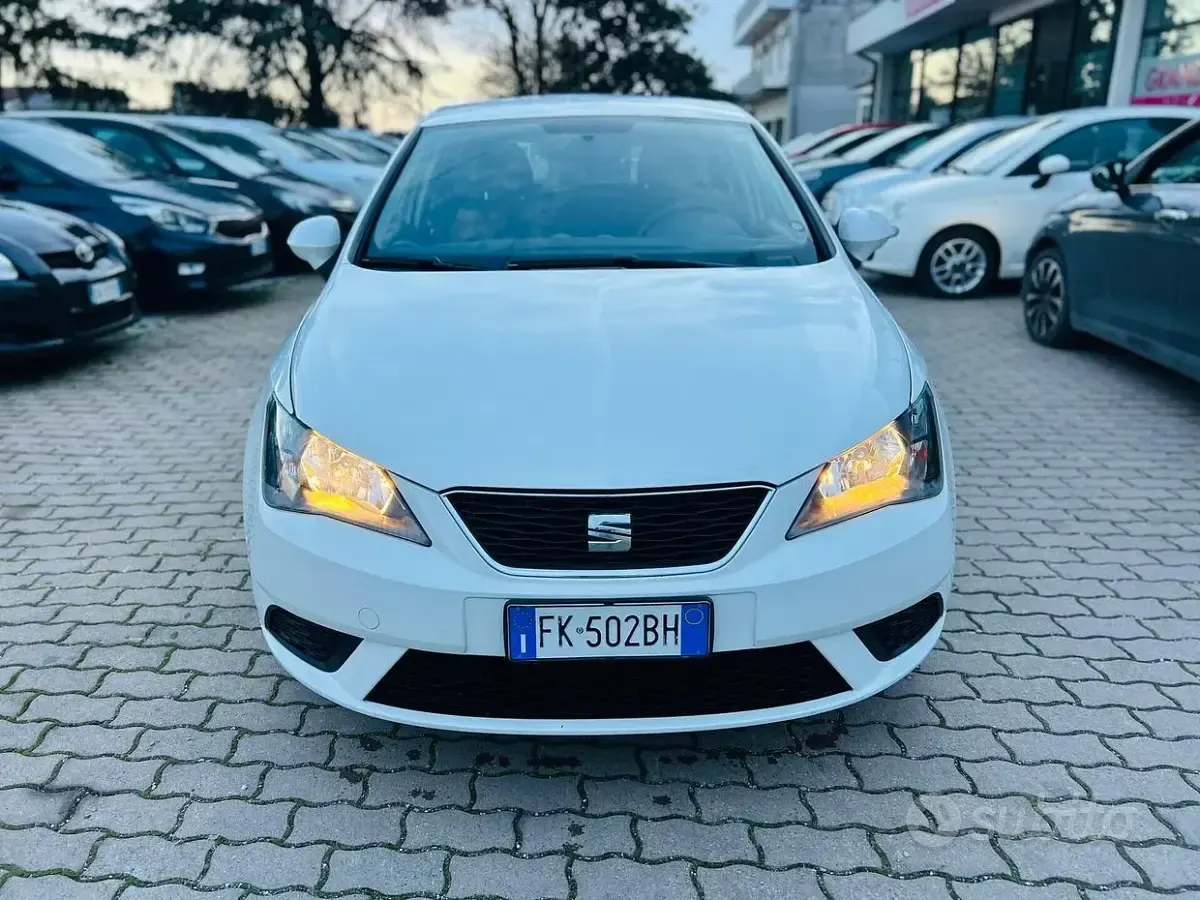Usata Seat Ibiza CONNECT 75 CV (55 kW) 2017 Bianco Berlina