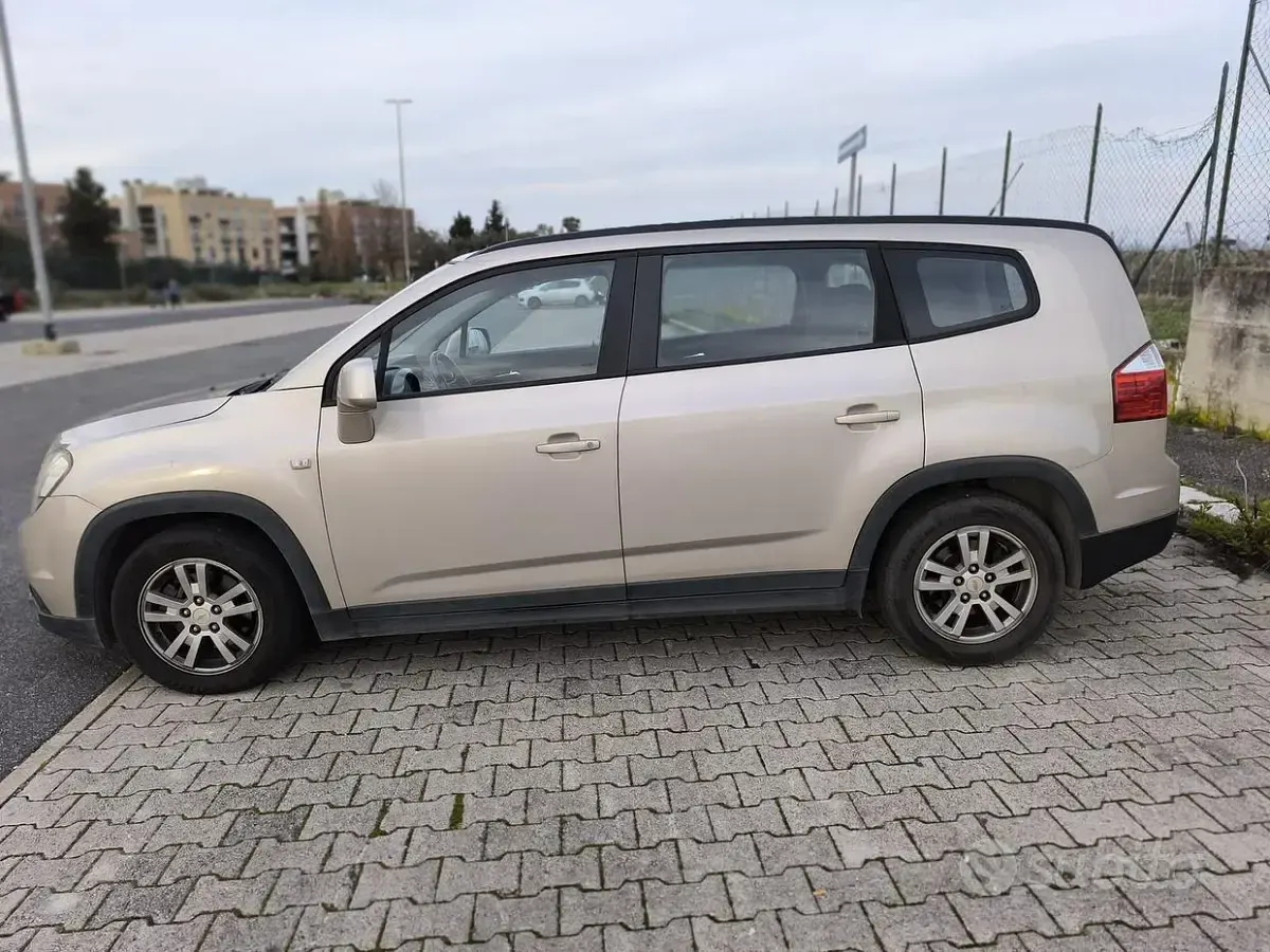 Usata Chevrolet Orlando LT 131 CV (96 kW) 2012 Marrone Monovolume