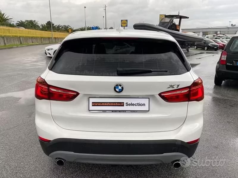Usata BMW X1 Efficient Dynamics 190 CV (139 kW) 2016 Bianco SUV