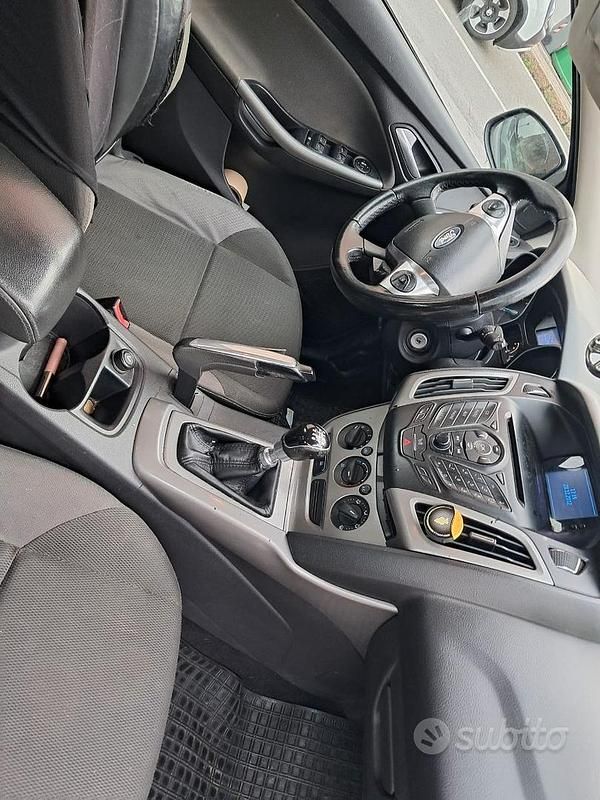 Usata Ford Focus 95 CV (69 kW) 2012 Berlina
